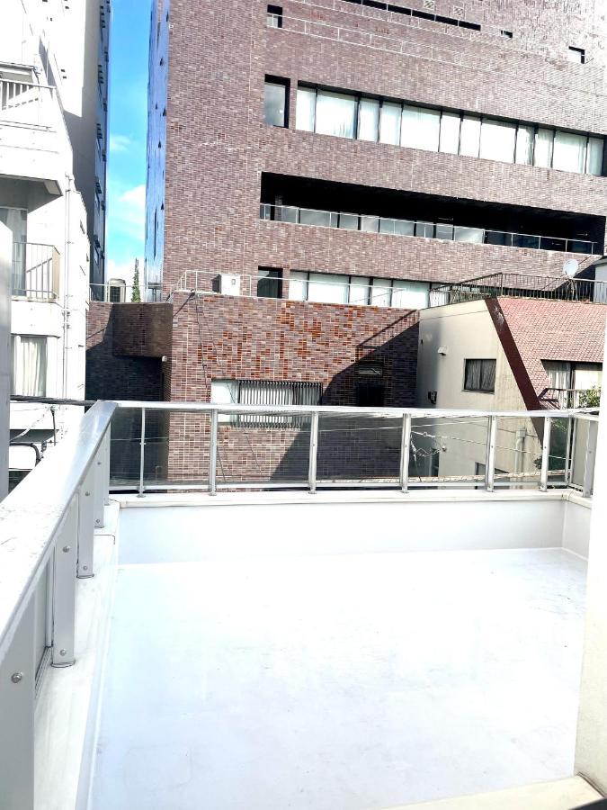 Small Villa Tokyo 渋谷まで2駅10分 青山一丁目駅徒歩3分一軒家ペット歓迎お子様歓迎駐車場あり6人までok Dış mekan fotoğraf